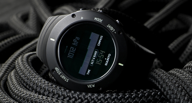 harga suunto core ultimate black